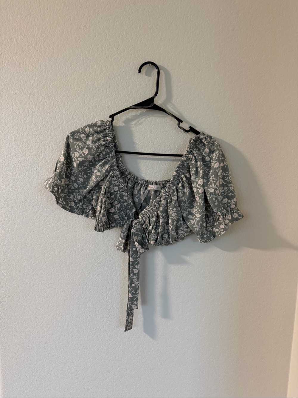 Floral Ruffle Tie-Front Crop Top in Sage Green